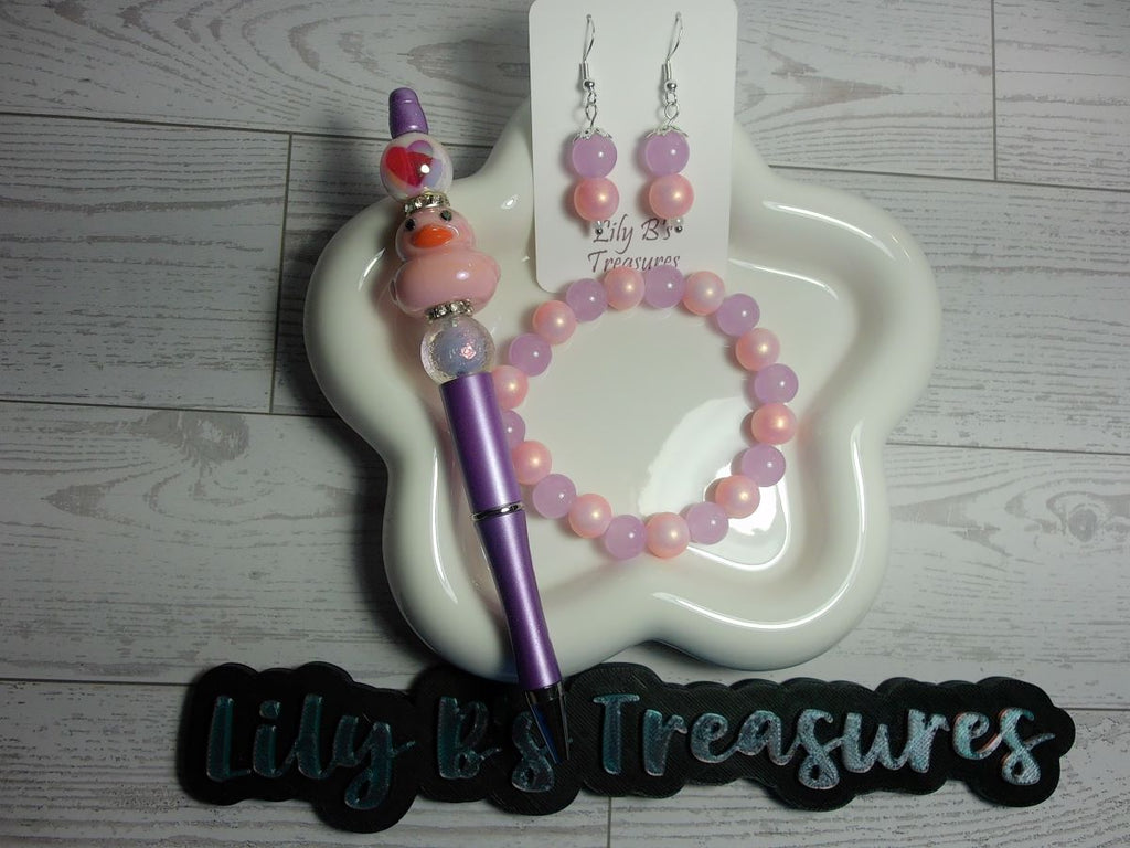 Two-Toned Pink Beaded Jewelry Set with Ducky Pen