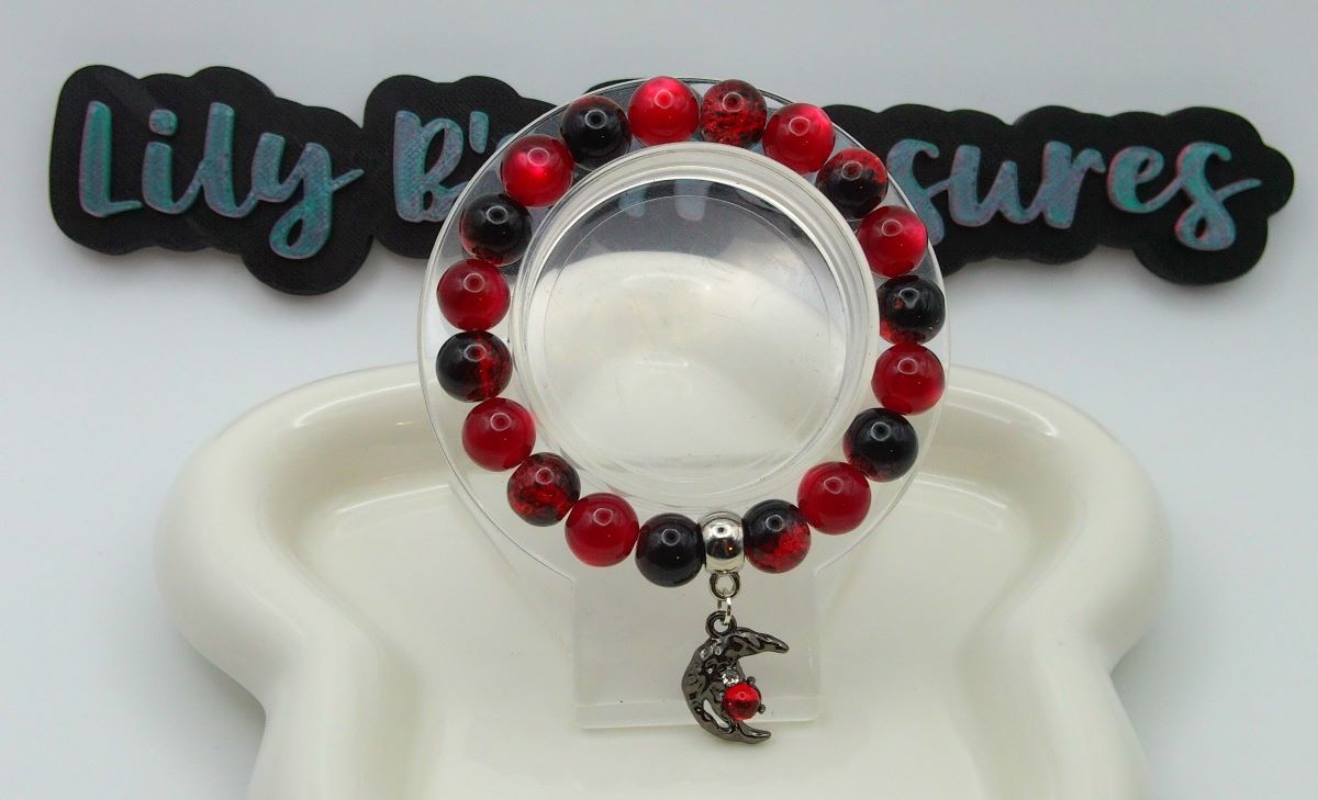 Black & Red Moon Pendant Bracelet