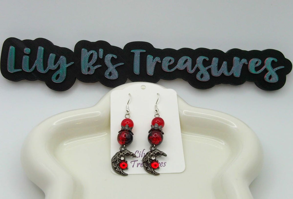 Black & Red Moon Pendant Bracelet