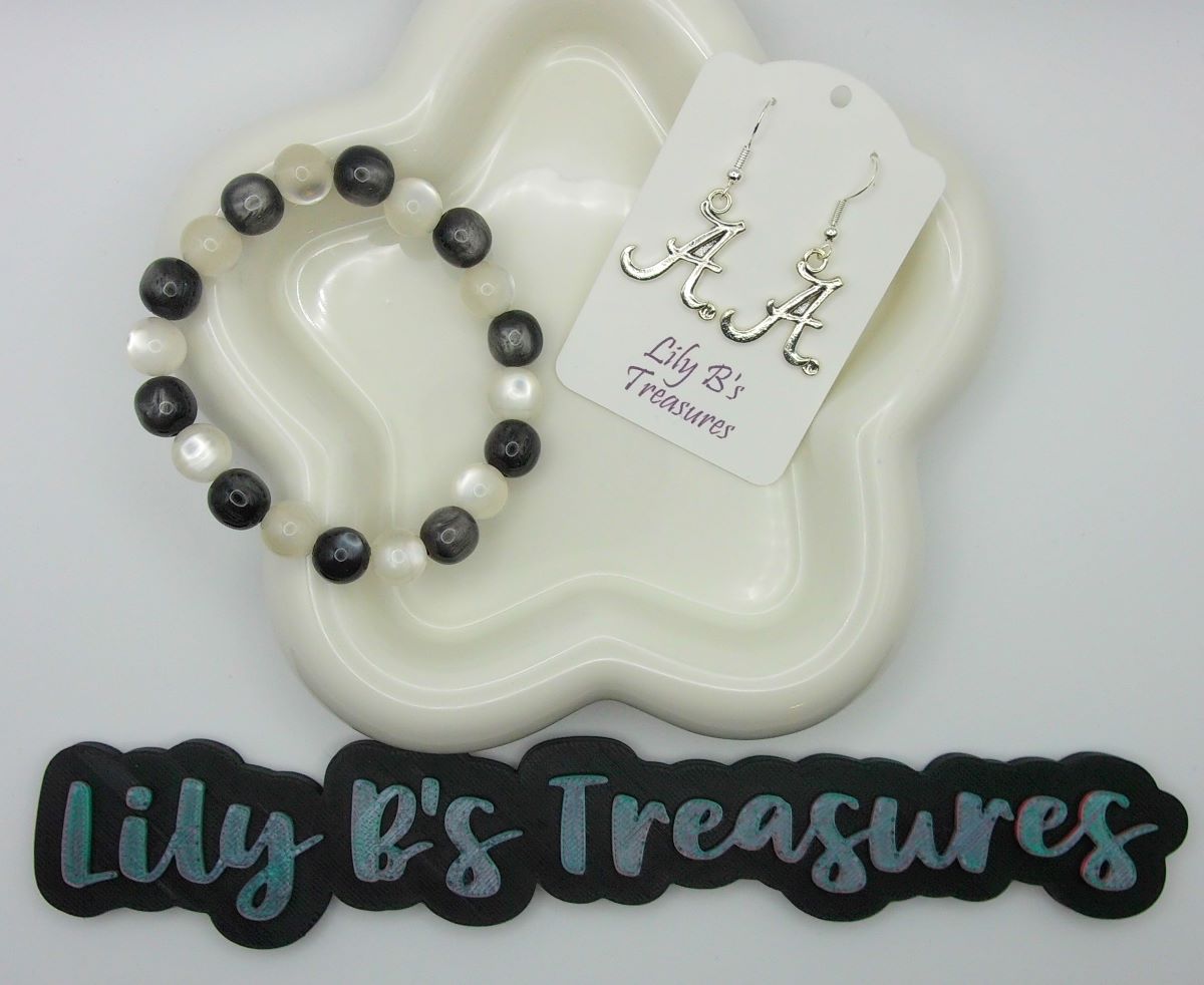 Black & White Resin Bracelet + Alabama A Earrings Set