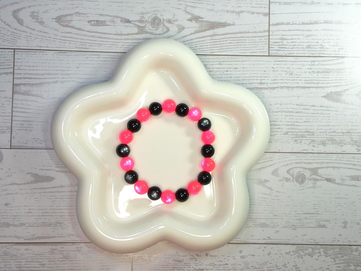 Black and Pink Cat Eye Beaded Stretch Bracelet