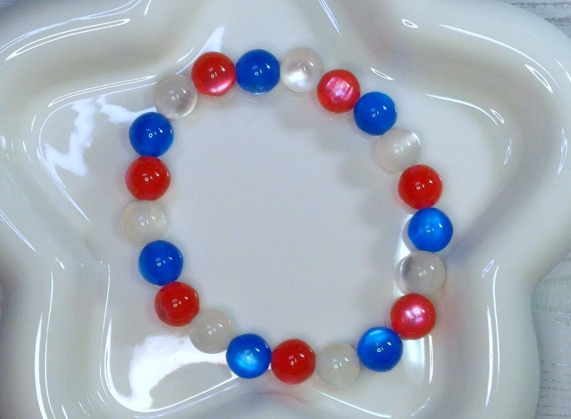 Handcrafted Red, White & Blue Resin Beaded Stretch Bracelet
